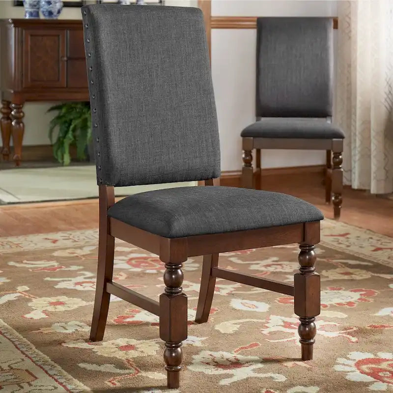 Chaises de salle à manger capitonnées avec garniture cloutée (lot de 2)